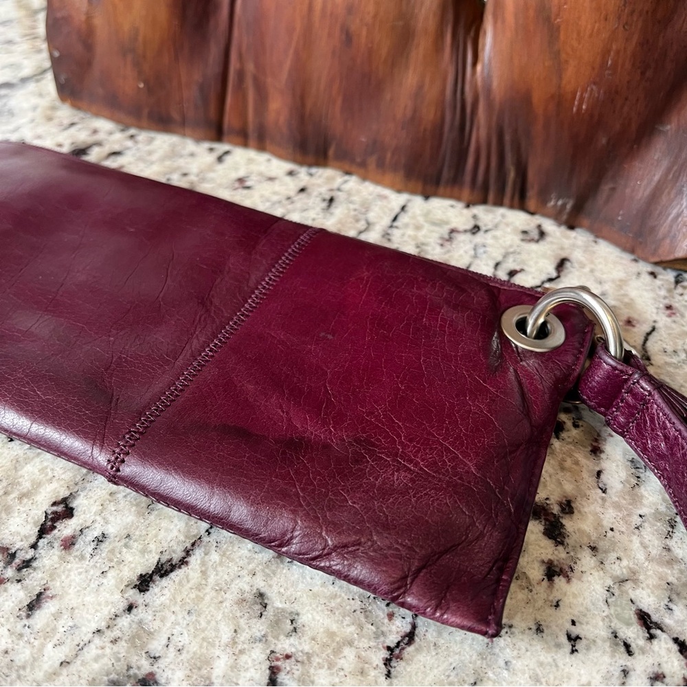 Vintage HOBO Vida Wristlet - Picture 6 of 10